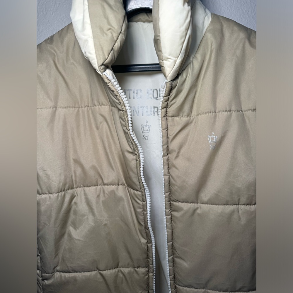 Reversible Women's Down Puffer Jacket - image 7